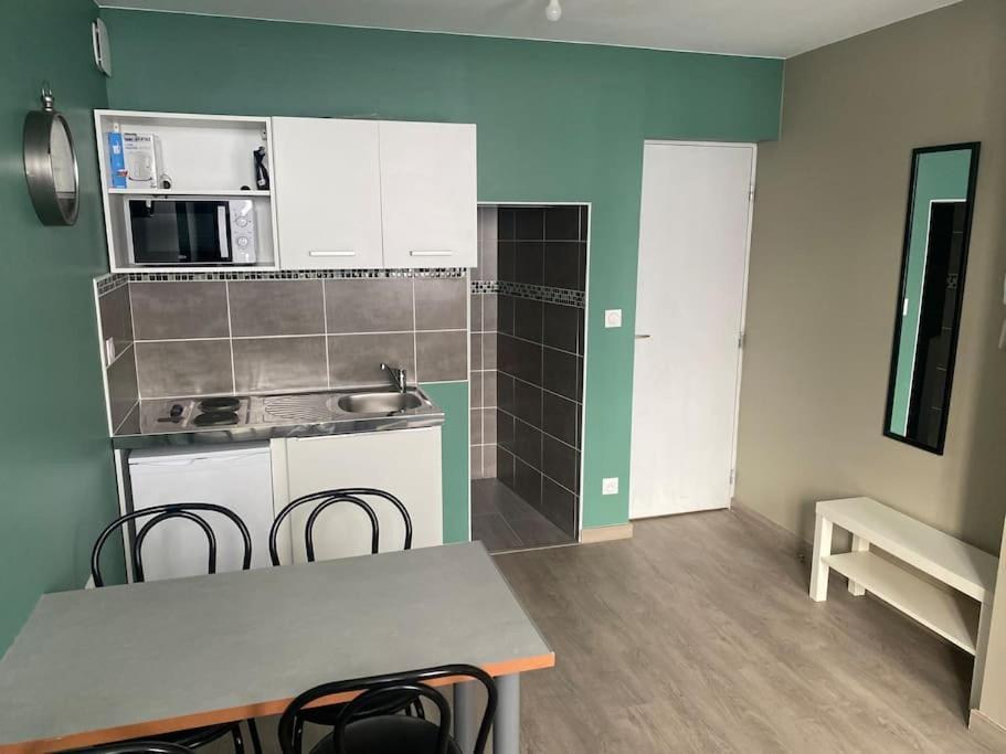 Appartement 3 - Hyper Centre - 1 A 4 Personnes Douai Exterior photo